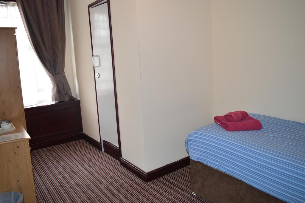 Globe Hotel Colchester Extérieur photo